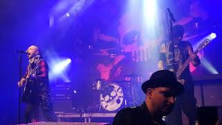 Backyard Babies  -  A Song For The Outcast @ Grünspan Hamburg 10.03.2019