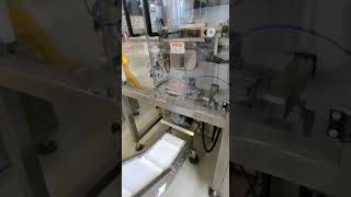 Máquina envasadora de conexiones plásticas por conteo de Productos.