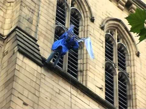 Wakefield Angel Abseiling!