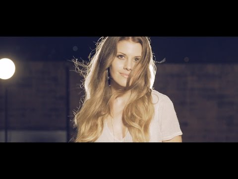 download lagu mp3 mp4 Jasmine Rae Heartbeat, download lagu Jasmine Rae Heartbeat gratis, unduh video klip Jasmine Rae Heartbeat