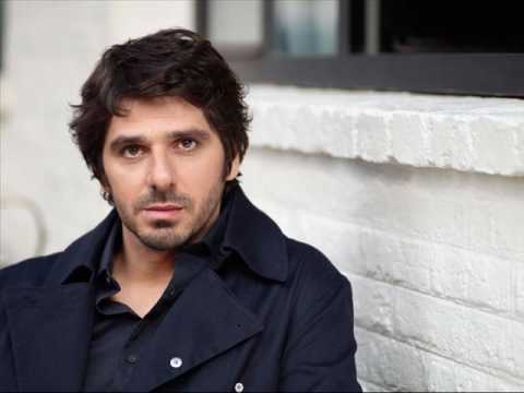 Patrick Fiori  - 4 mots sur un piano