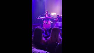 3 foot tall - Classified ft O'Sound (LIVE Acoustic London)