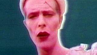 David Bowie / Ashes to Ashes