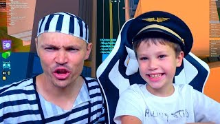 Преступник и Полицейский в Roblox Jail Brake