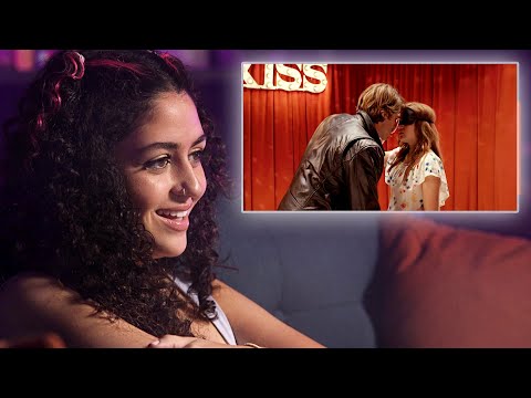 Teensはファーストキスのシーンに反応する｜Netflix VS Reality (Teens React To First Kiss Scenes | Netflix VS Reality)