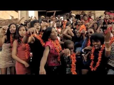 DJ Vetkuk vs Mahoota ft. Oskido & Professor - iStokvel