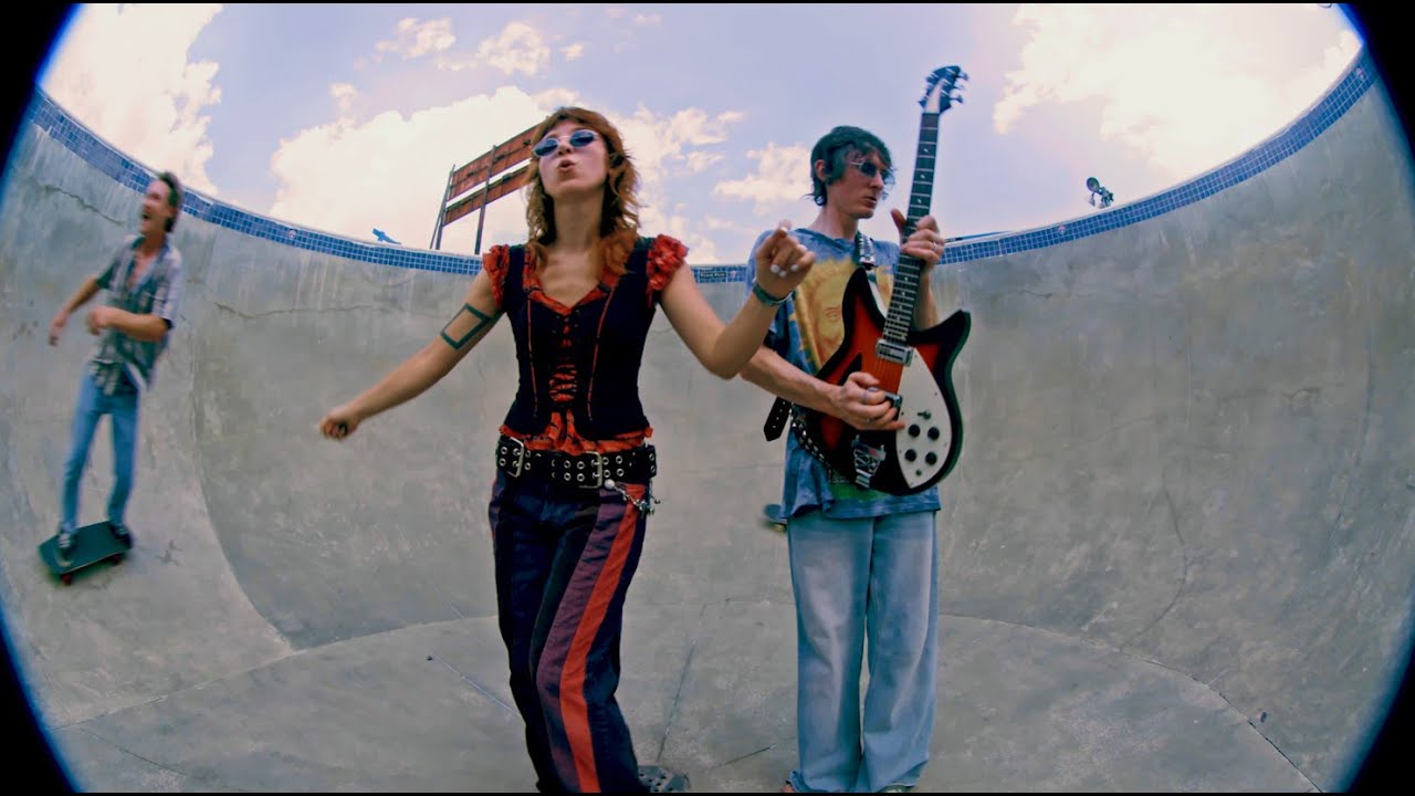 Godlike - Twen 和訳 by radictionary