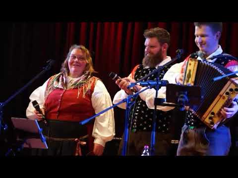 Ostalbkrainer - Christmastime in Oberkrain [Konzertzusammenschnitt 2023]