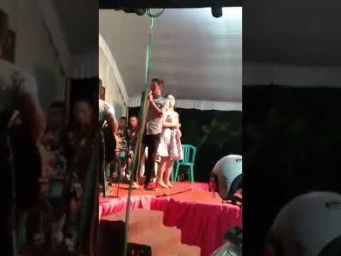 #yuni#lida.                                        Dinding kaca~Togex feat Yuni Lida