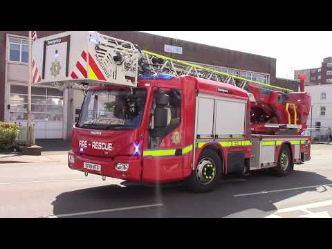 RARE - Leamington Spa Turntable Ladder and Pump Turnout - Warwickshire Fire & Rescue Service