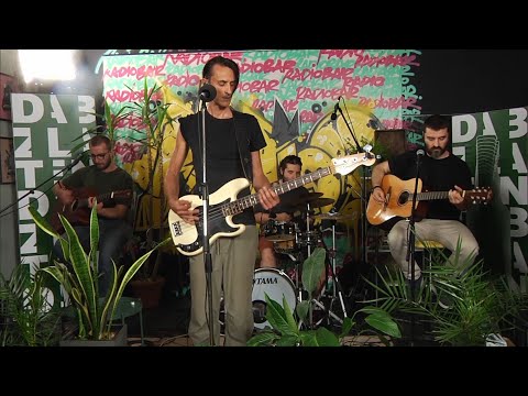 DNO – Acoustic Live @ Mala Scena Radiobar Skopje | Zlaten Dab