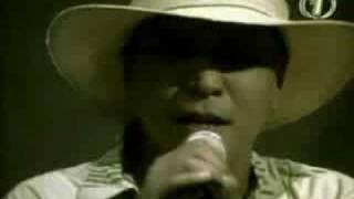 Download lagu hattan - zakiah mp3
