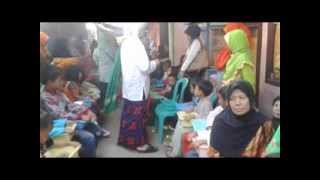 preview picture of video 'Santunan Anak Yatim - Cibuntu Bandung Bulan Ramadhan 20 Juli  2014'