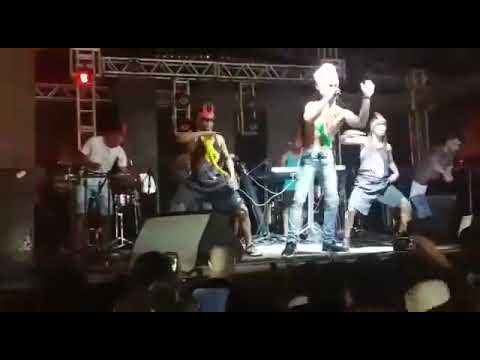 O Kassick ao vivo verão vem quente