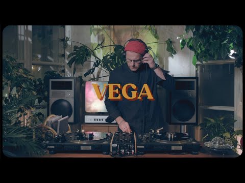 Psychodelic Post-New Year's Hangover by VEGA – L’atelier de Musique Ep007