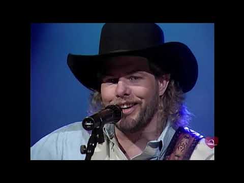 Toby Keith - Who's That Man (1994)(Music City Tonight 720p)