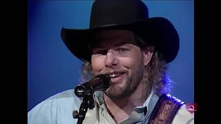 Toby Keith - Who&#39;s That Man (1994)(Music City Tonight 720p)