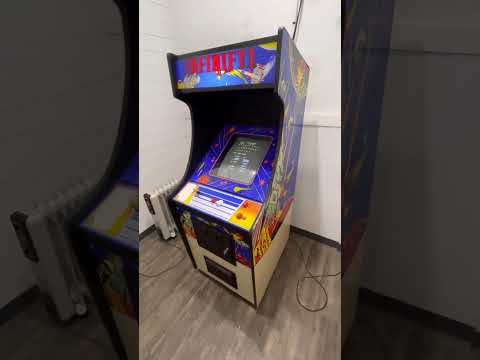 Arcadia Auctions #2: 1981 Data East Bump n Jump in Infinity cabinet, working, nice condition