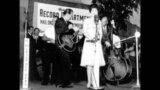 Rhiannon Giddens - She&#39;s Got You (Commentary)