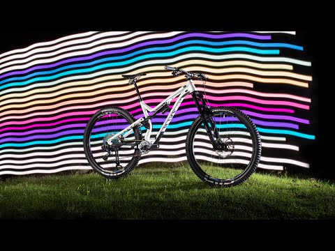 META AM 29 XX Edition - After all, we're only 20 years old!