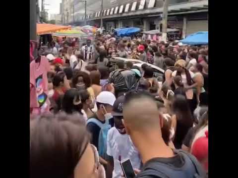 O Brás lotado...