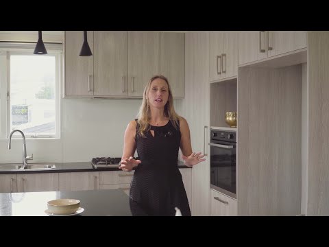 47 Atkinson Road, Titirangi - Totally Renovated – Nothing left to do