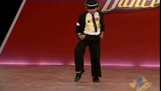 Amazing 7 year old on Dance India Dance