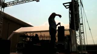 Mars ILL "DJ Dust scratch interlude" (Live at SonShine Fest 2012)