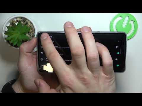 How to Take Camera Selfie Using Palm Gesture on MOTOROLA Edge 30 Pro