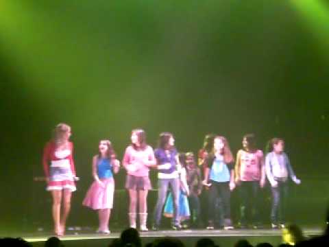 Luciana Abreu (Pobres dos Ricos - Floribella 1ra Temporada)