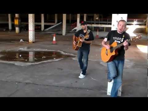 BARRY BRIERCLIFFE feat. ADRIANO ARENA - Charlie Brown (Coldplay Cover) MUSIC VIDEO