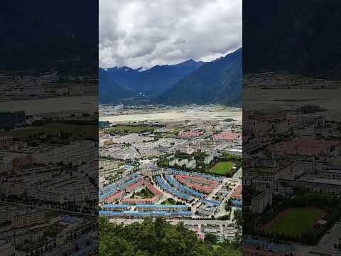 无敌视野，在木栈道眺望林芝市区