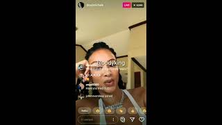 Basketball wives @drayamichele on live IG show us her cooking skills by making banana 🍞