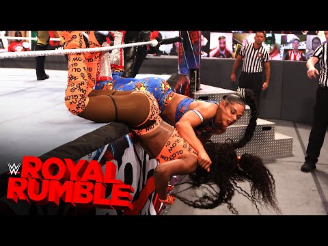 Naomi uses Bianca Belair’s hair for acrobatic save: Royal Rumble 2021 (WWE Network Exclusive)