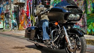 2015 Harley-Davidson Road Glide First Ride - MotoUSA