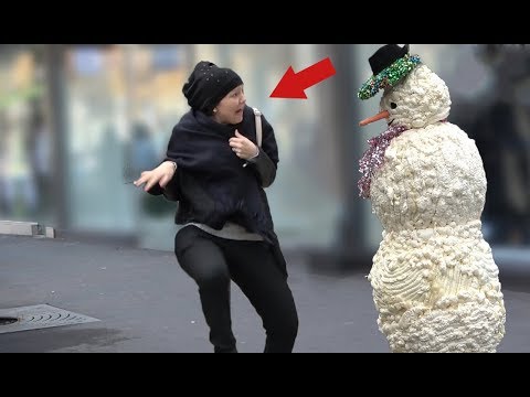 SCARY SNOWMAN PRANK 2019 - Hidden Camera Practical Joke