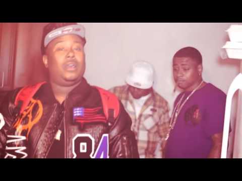 Trashbag Kee   Trapped Out Lil Bitch Music Video filmed by @OTWProductionz