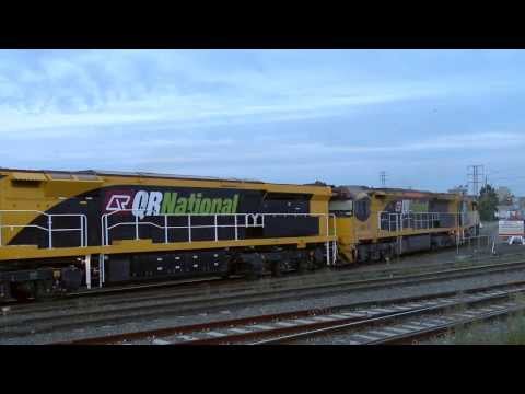 QRNational 6000 Class Diesel Locomotives & Container Train - PoathTV Australian Railways