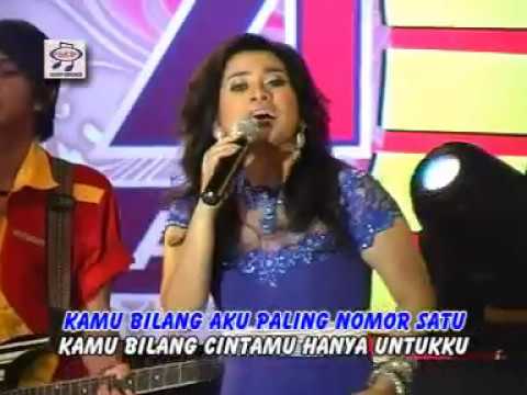 Ikke Nurjanah - Nomer Satu (Official Music Video)