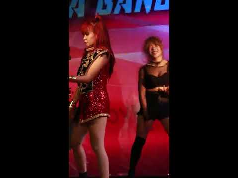 170325 W.I.S Cover 2NE1 (Cake as ParkBom) - I love u + Don't stop the music + 내가 제일 잘 나가 + 박수쳐 @ The