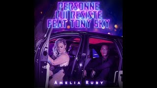 Personne lui résiste