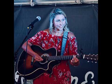 Stefanie Johnson - La La La (Official Video)