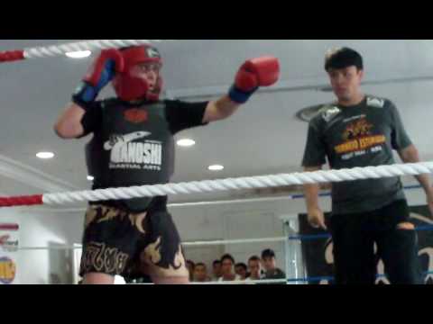 Luta Xaropinho -  1round.MOV