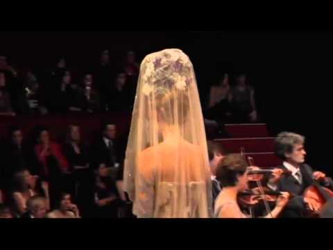 Alexander McQueen ✝ Spring/Summer 2007 "Sarabande"