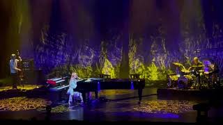 TORI AMOS Performs DAISY DEAD PETALS at the Ruth Eckard Hall is Clearwater, Florida on June 18, 2023