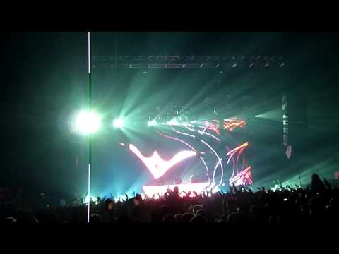 Binary Finary - 1998 (Vegas﻿ Baby Remix) (Tiesto @ Hammerstein 20090925)