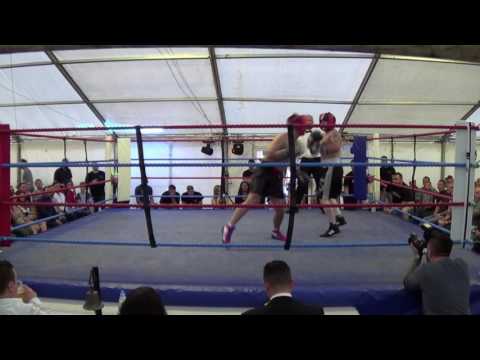 Steve Dore vs Nicholas Marshall - Rumble in the Jungle