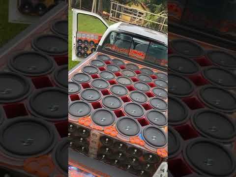 F-250 Aurora com 30 sub evok