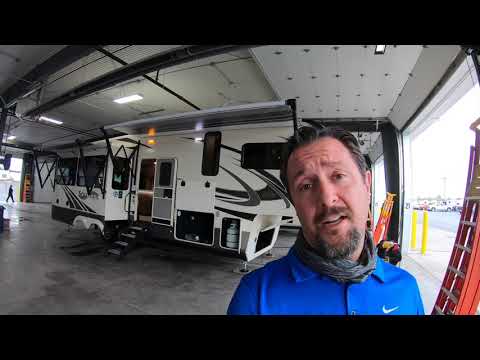 2021 Grand Design Solitude 2930RL-R Fifth Wheel