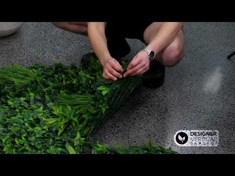 How to join your artificial vertical garden panels